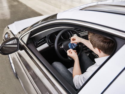 tesa® 51136 Overmasking and surface protection film for the protection of various surfaces mainly in the automotive interior - automotive surface-protection-008.png