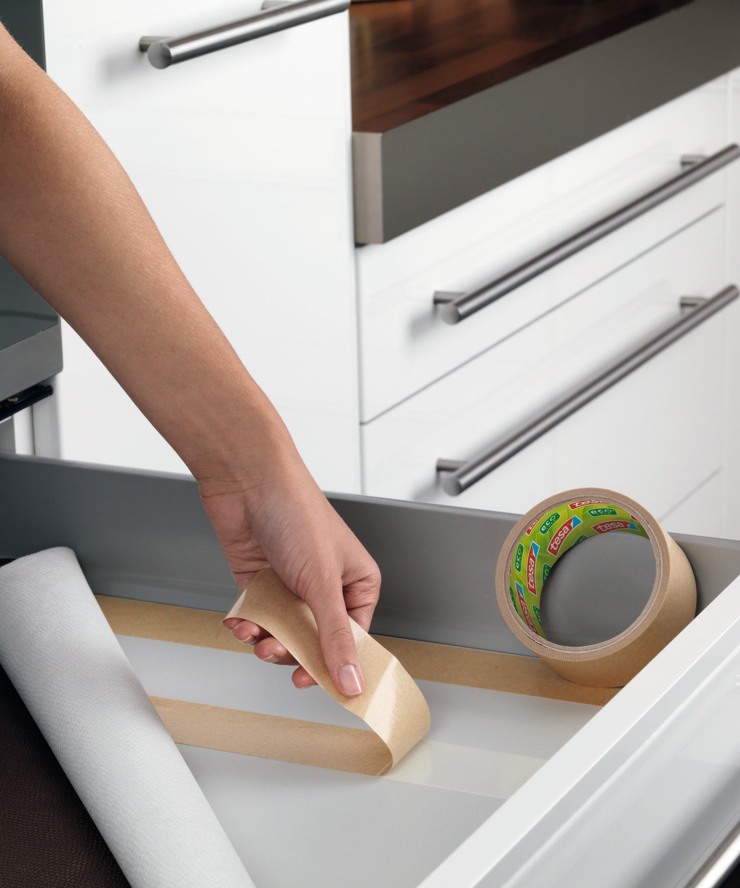 tesa® 56450  - double-sided-tape-eco-fixation ap 002.jpg