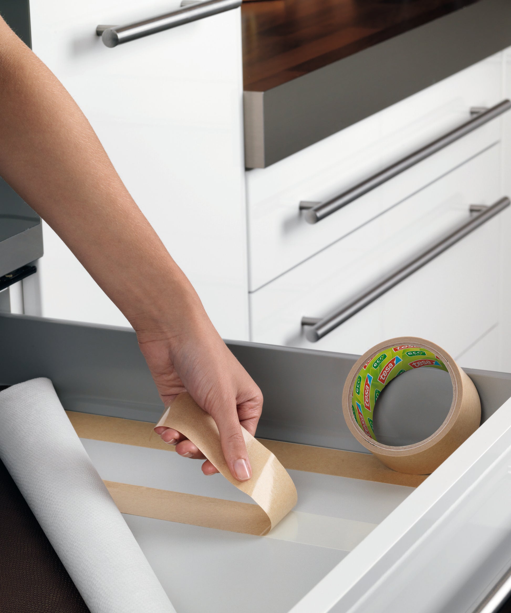 tesa® 56450  - double-sided-tape-eco-fixation ap 002.jpg