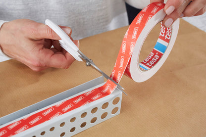 tesa® Powerbond 55791  - powerbond-ultra-strong-tape step 6of13 ap.jpg