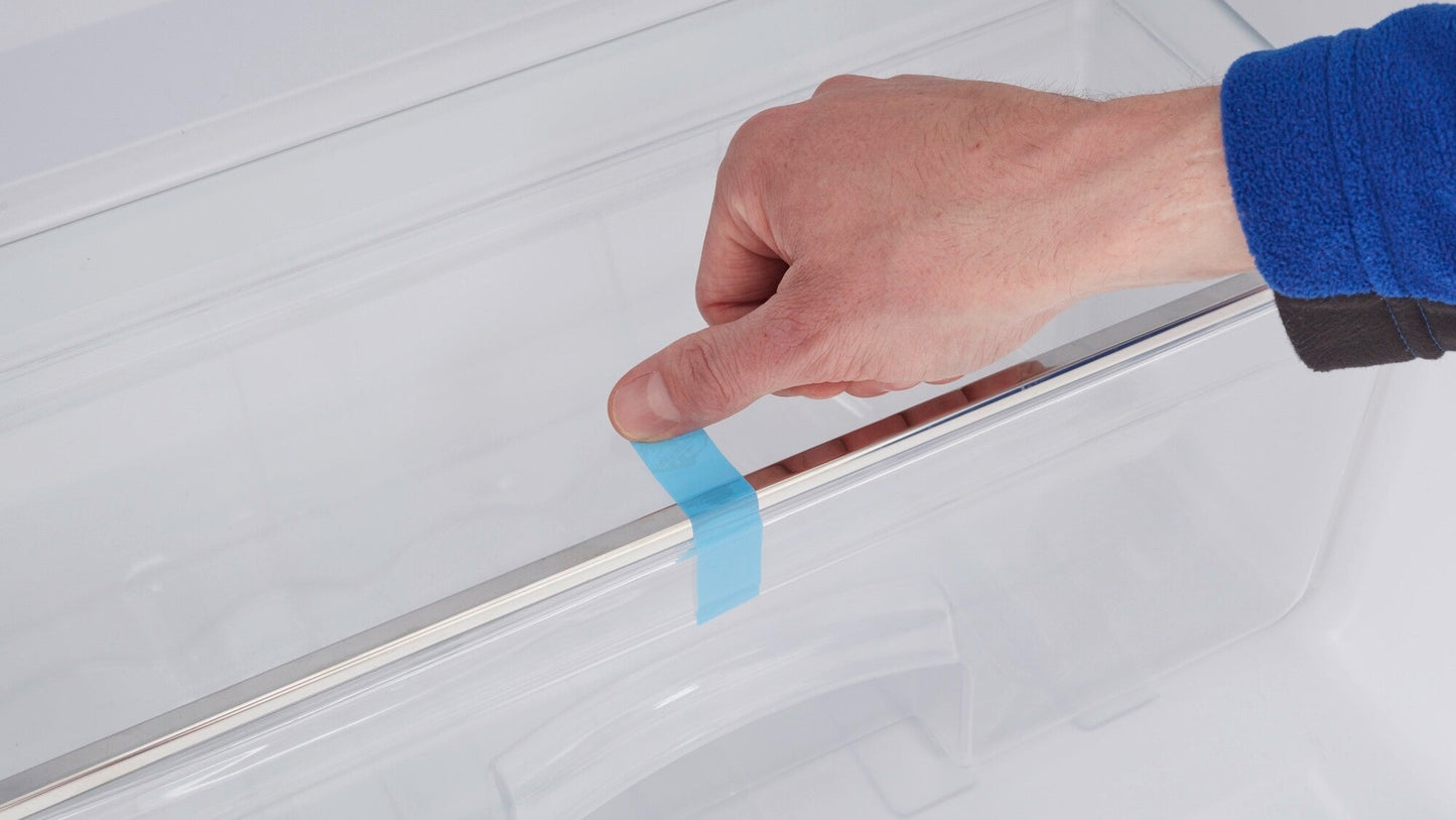 tesa® 4298 tesa® 4298 Medium-duty Tensilized Non-staining Strapping - tesa-4298-tensilised-non-staining-strapping-tape-blue-step7of7-ap.jpg