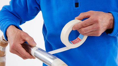 tesa® 4316 Fine crepe paper masking tape with temeprature resistance of 100°C - tesa-4316-creped-paper-masking-tape-for-spraypainting-step1of3.jpg