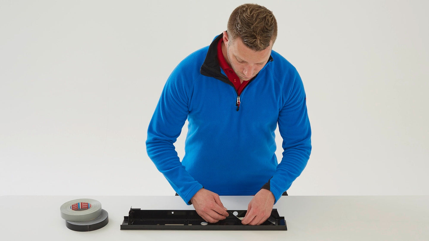 tesa® 4657 290 µm single-sided cloth tape for high temperature masking - tesa-4657-temperature-resistant-acrylic-coated-cloth-tape-01-ap.jpg