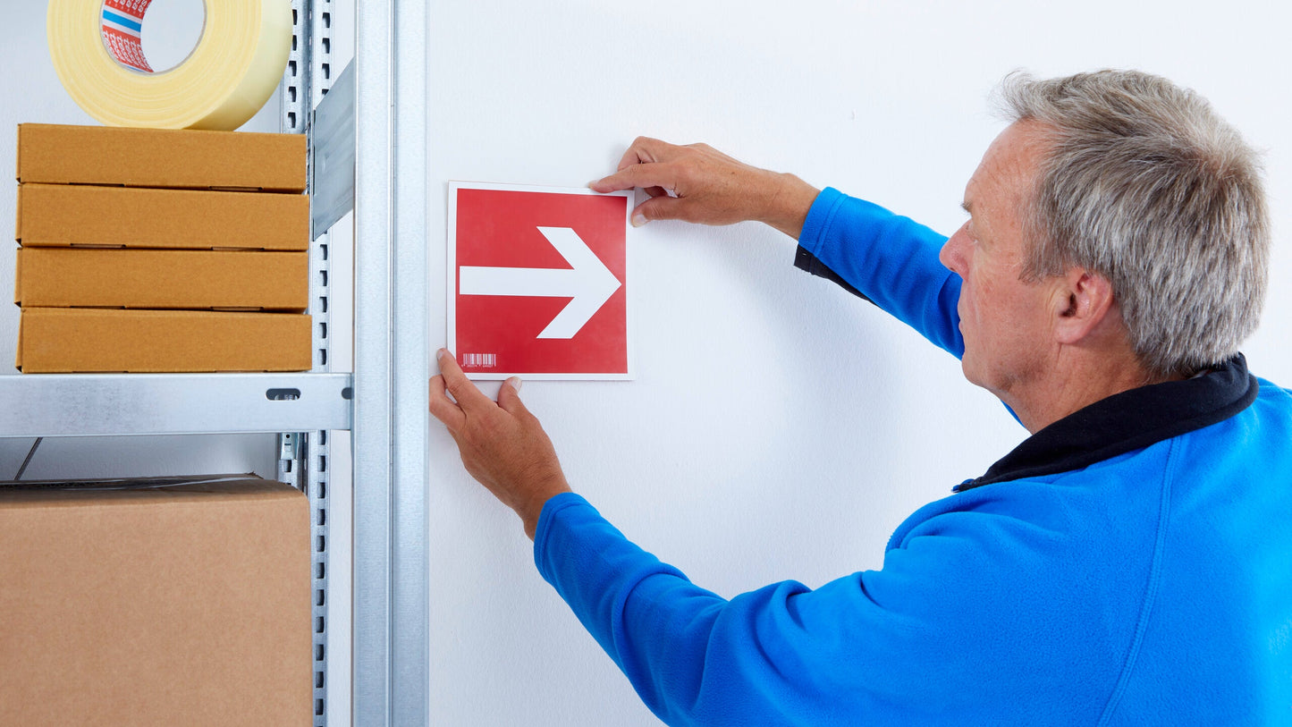 tesa® 4939 tesa® 4939 Removable d/s PET-cloth Tape - tesa-4939-double-sided-removable-pet-cloth-tape-step3of4.jpg