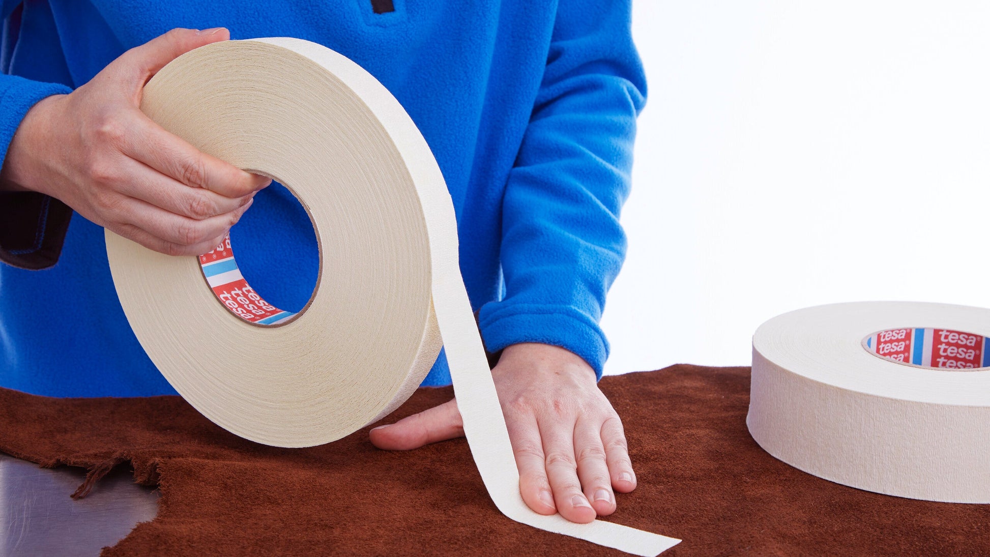 tesa® 4974 Double-sided tape with fabric backing - tesa-4974-double-sided-tape-fabric-backing-suede-leather.jpg