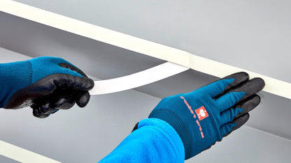 tesa® Professional 60953 Anti-slip tape Glow in the dark - tesa-60953-anti-slip-tape-glow-in-the-dark-step2of5-ap.jpg
