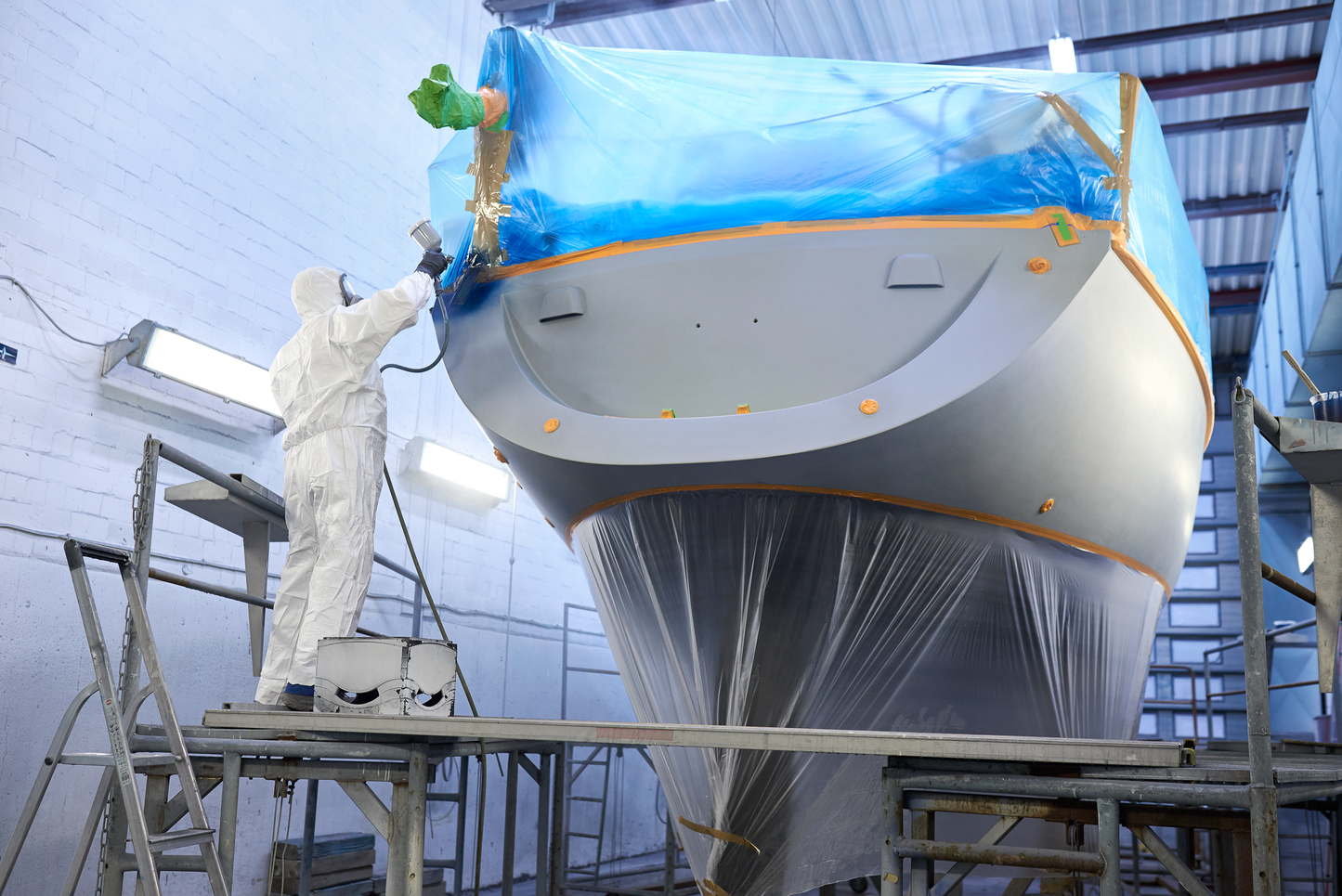 tesa® 4342 For Sharp, Clean, and Flat Paint Edges - tesa-precision-mask-4342-spray-painting-11-app.png