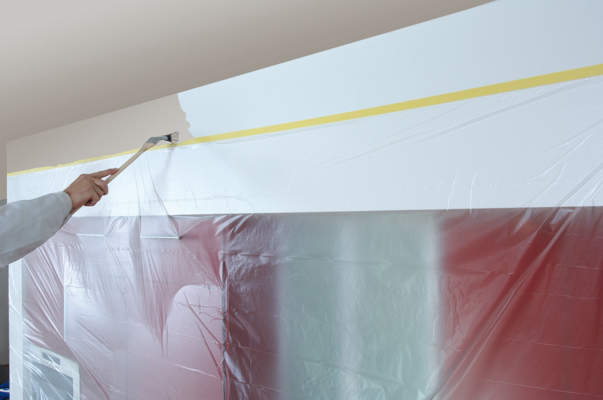 tesa® Professional 4365 2-in-1: Masking film with mask tape for sharp paint edges - tesa 04365 ap 002.jpg