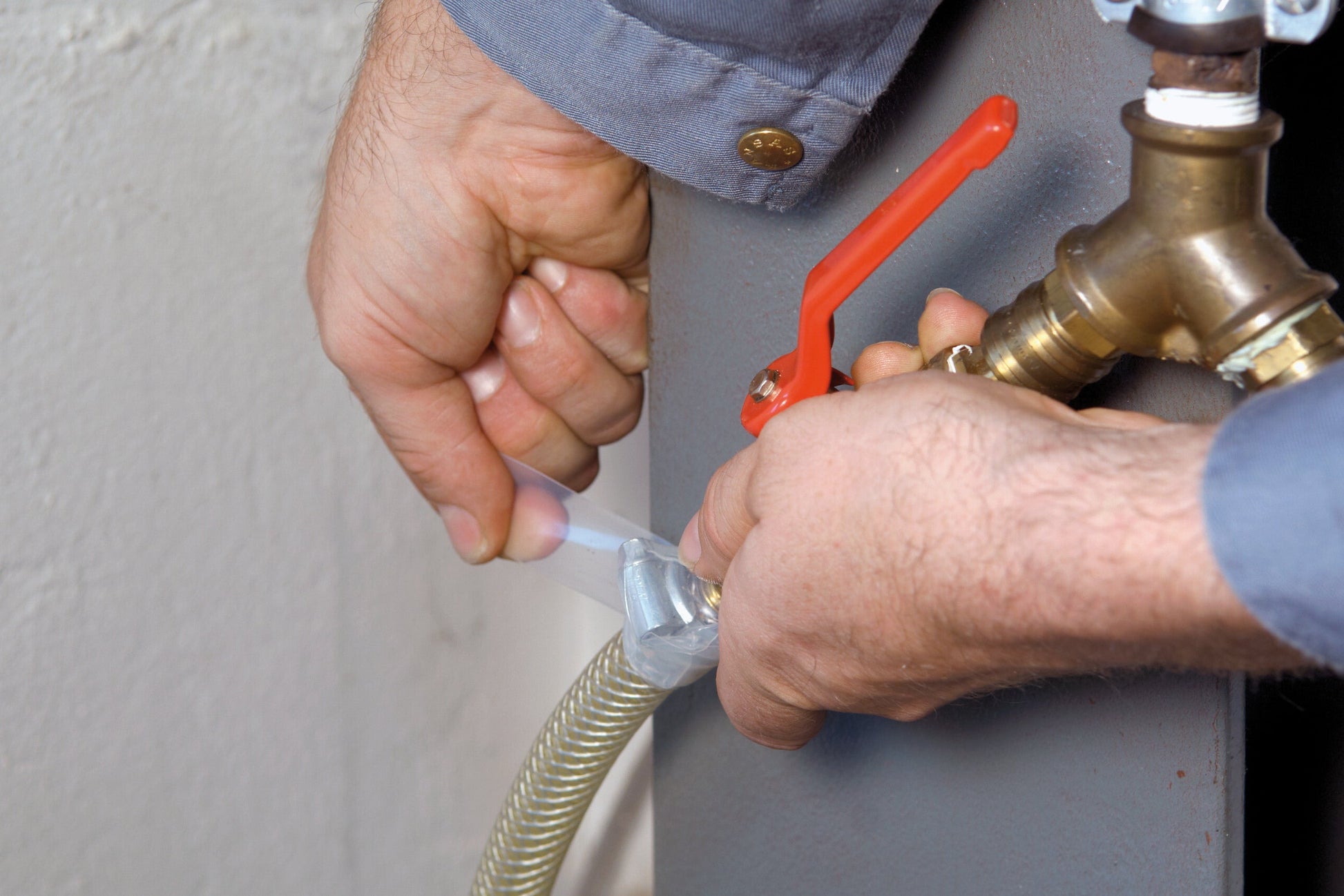 tesa® Professional 4600PRO Self-welding silicon tape for an instant hermetic seal - tesa 04600 ap 052.jpg