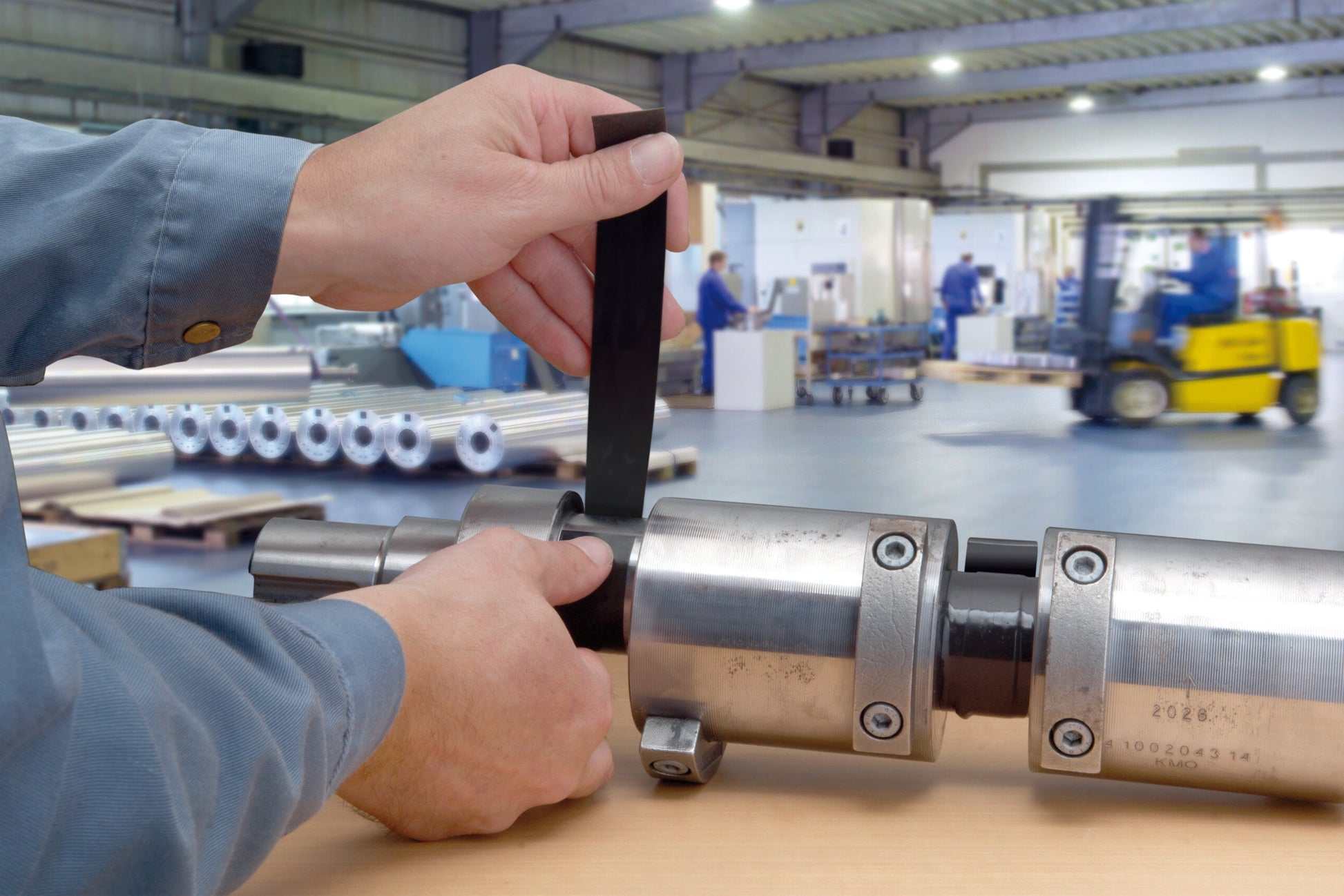 tesa® Professional 4600PRO Self-welding silicon tape for an instant hermetic seal - tesa 04600 ap 119.jpg