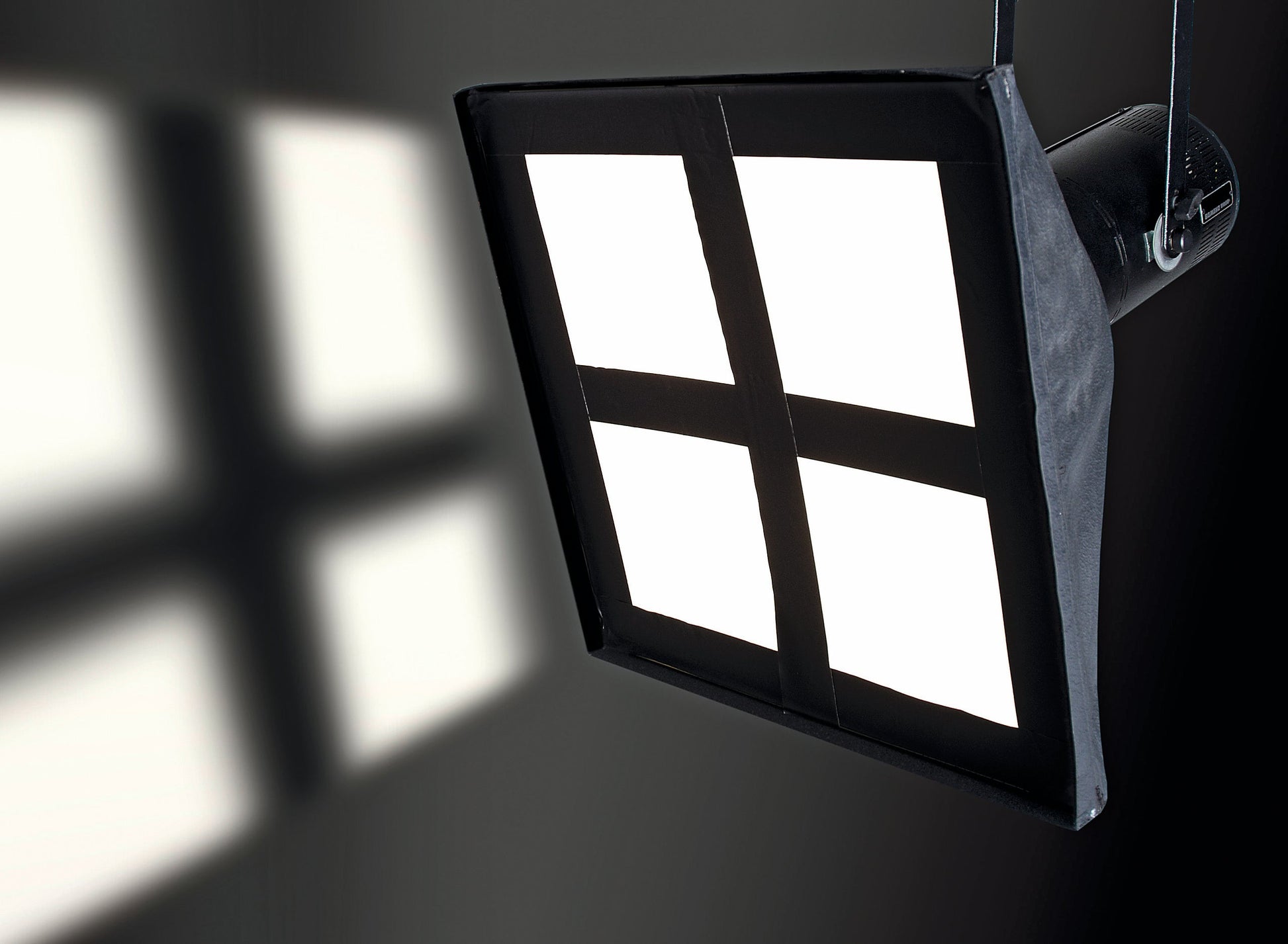 tesa® 50577 All Black Aluminum - tesa 50577 ap 002.jpg