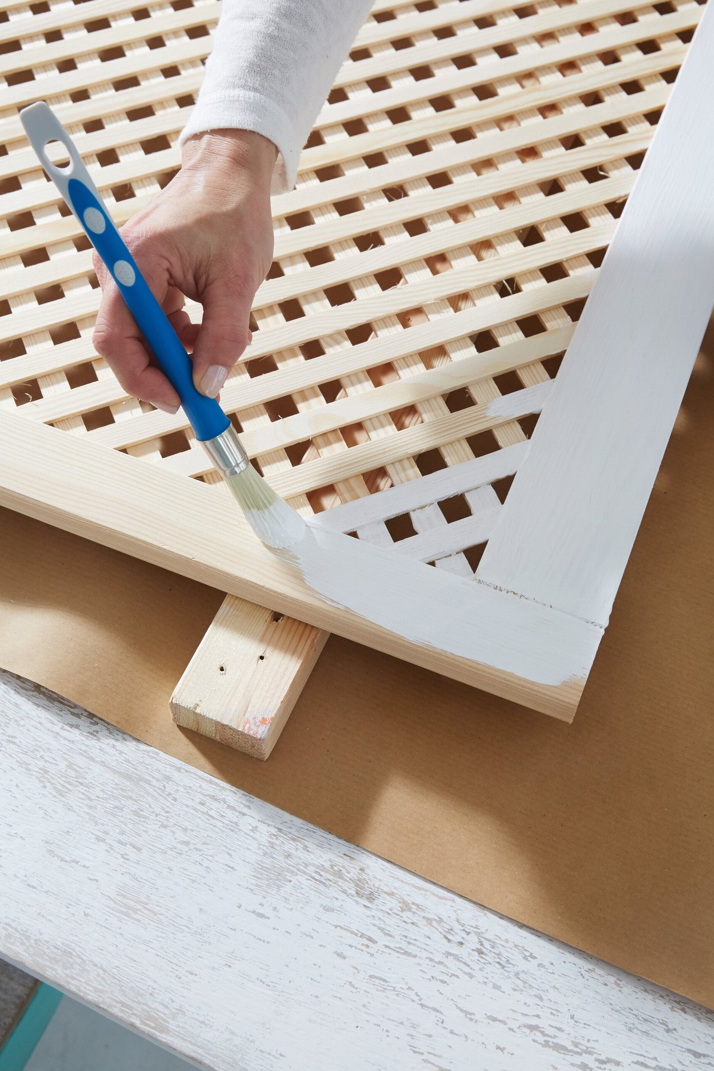 tesa® Powerbond 55750  - tesa 55750 55751 step 2of7 ap.jpg