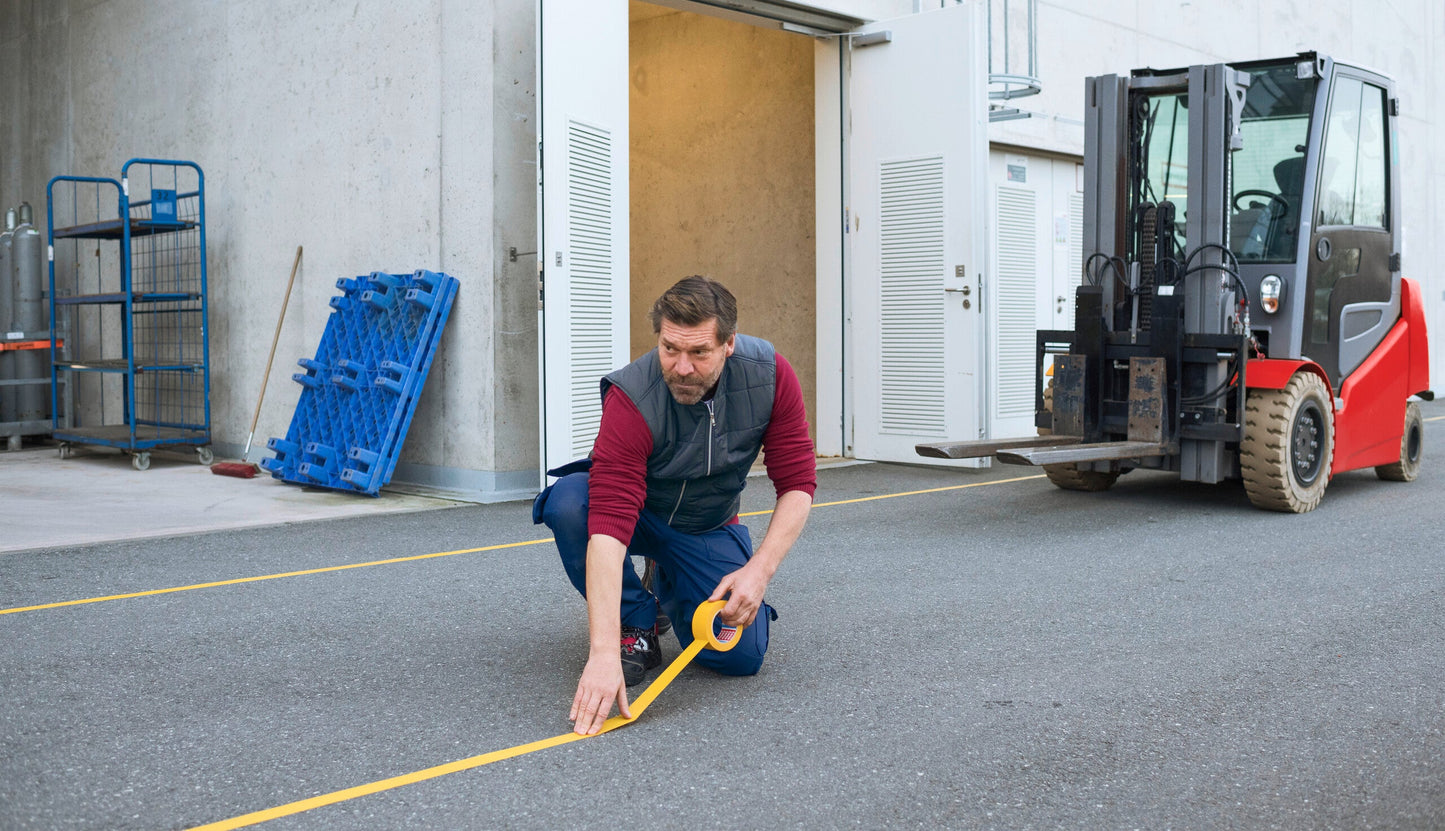 tesa® Professional 4169PRO Premium floor marking tape - tesa facility mgt 04169 ap.jpg