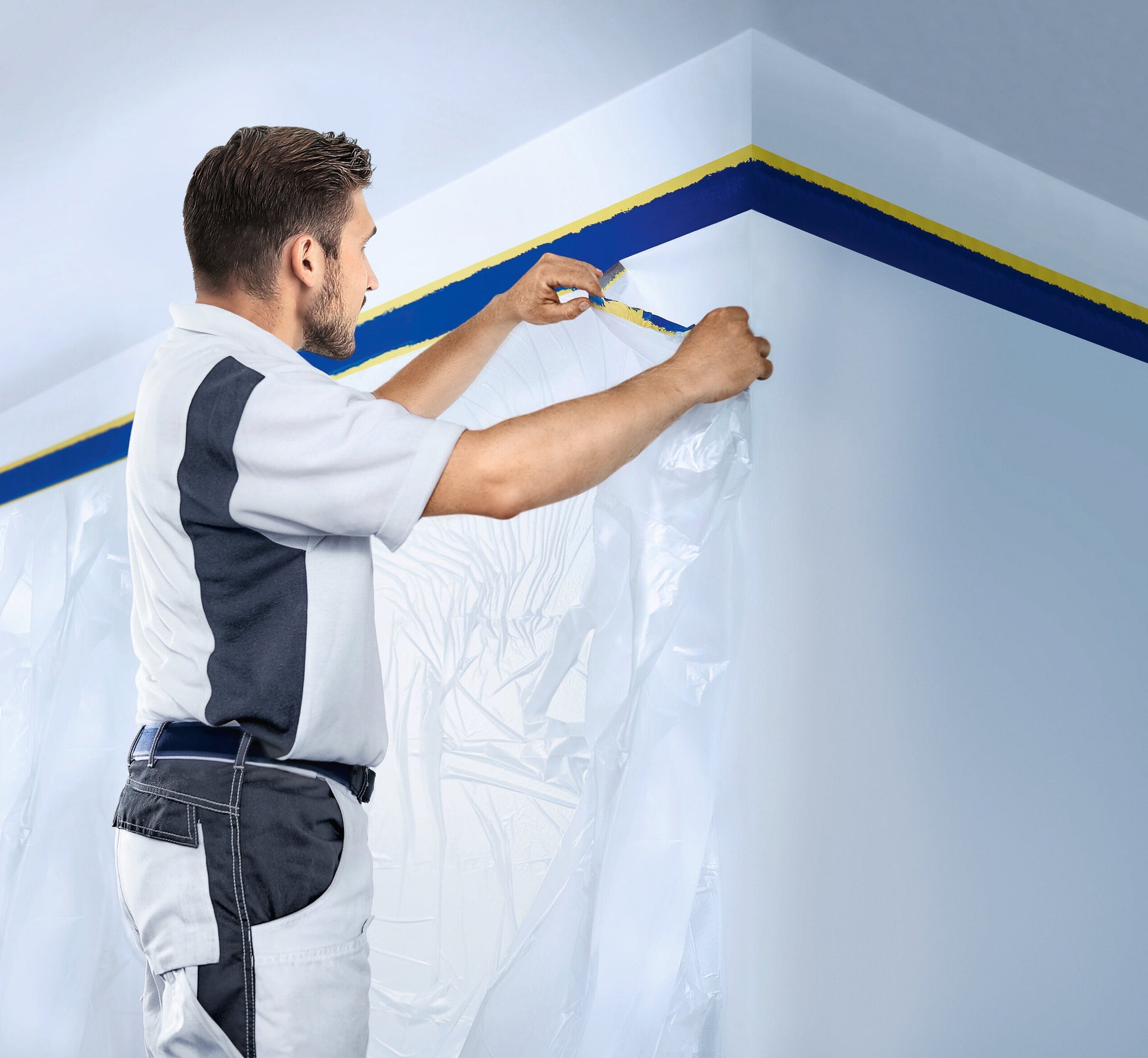 tesa® Professional 4365 2-in-1: Masking film with mask tape for sharp paint edges - tesa professional easy cover 04365 ap 001.jpg