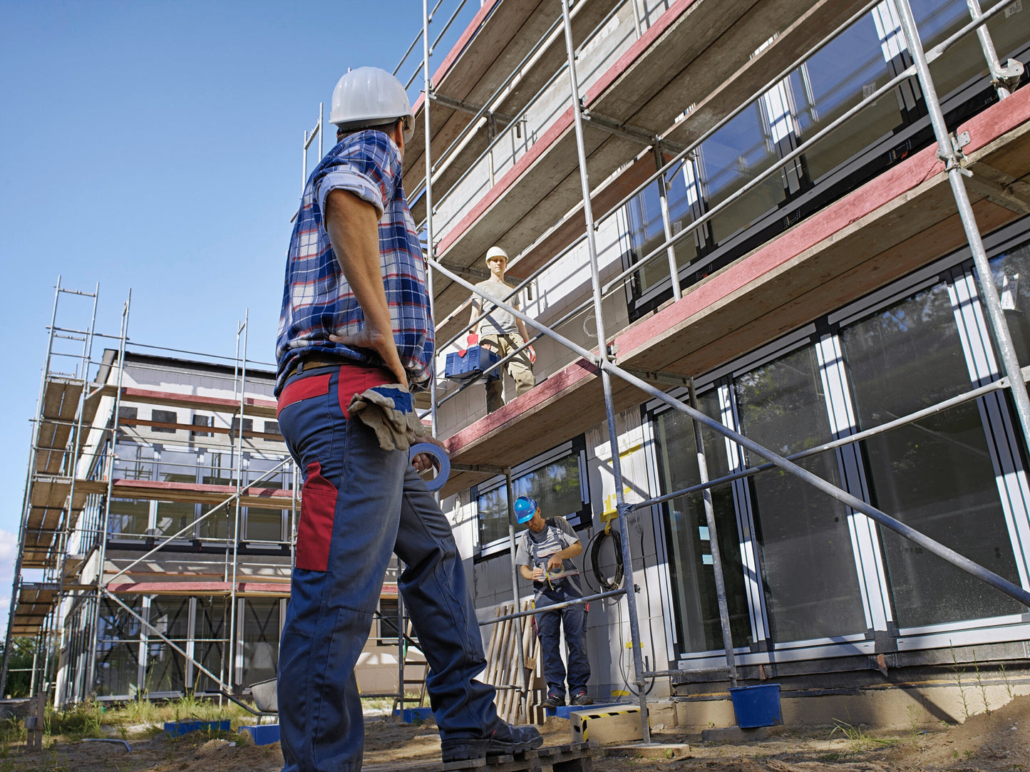 tesa® Professional 4363 Plastering Cloth Tape PV2 - tesa professional building protection mood 002.jpg