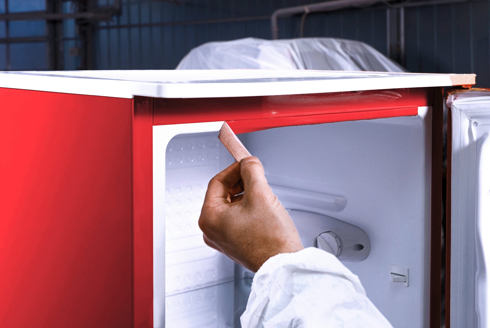 tesa® 4341 High Temperature-resistant Masking Tape for Paint-spraying with Subsequent Oven-drying up to 140 °C - tesa professional masking 4341 ap 001.jpg