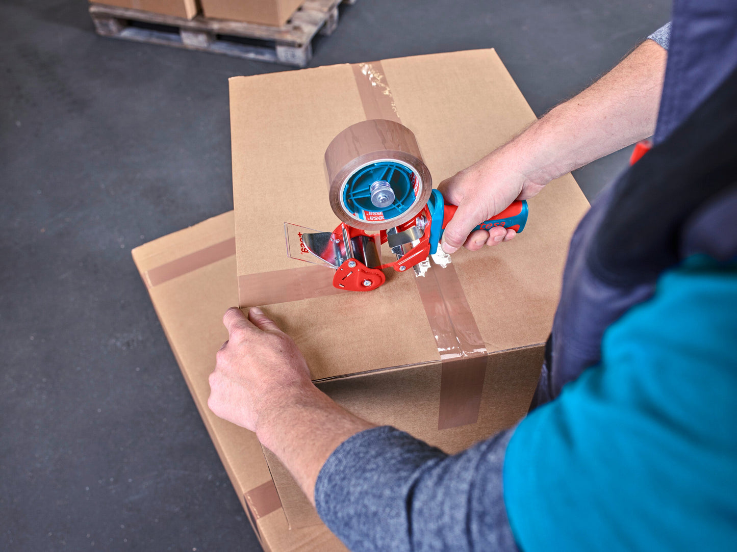 tesapack® 6400PV2 Dispenser COMFORT for packaging tapes - tesapack hand dispenser comfort ap 001.jpg